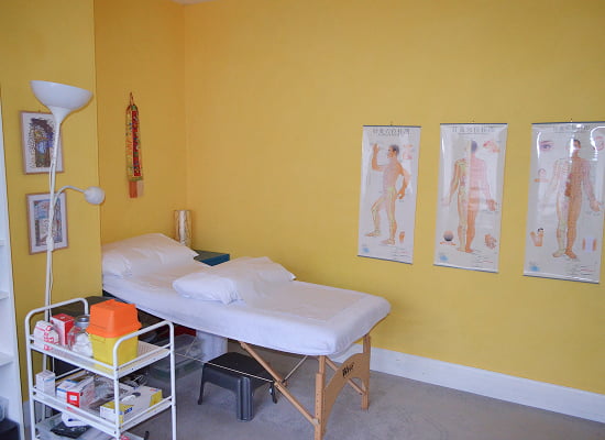 Image of the Bluebird acupuncture treatment room